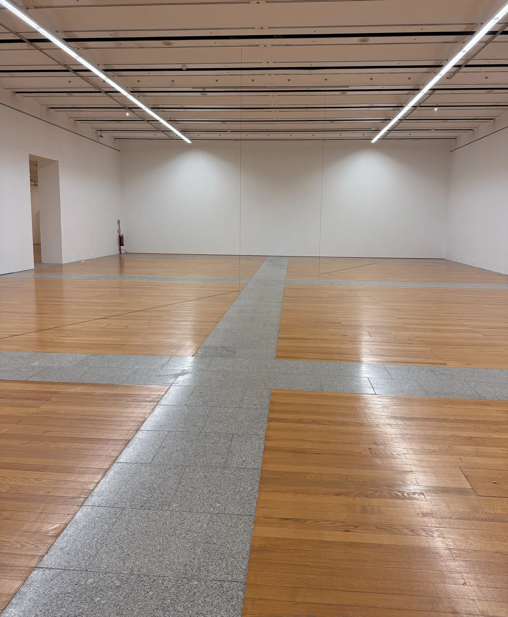 Fred Sandback: Threading Space Installation at CCB Lisbon
